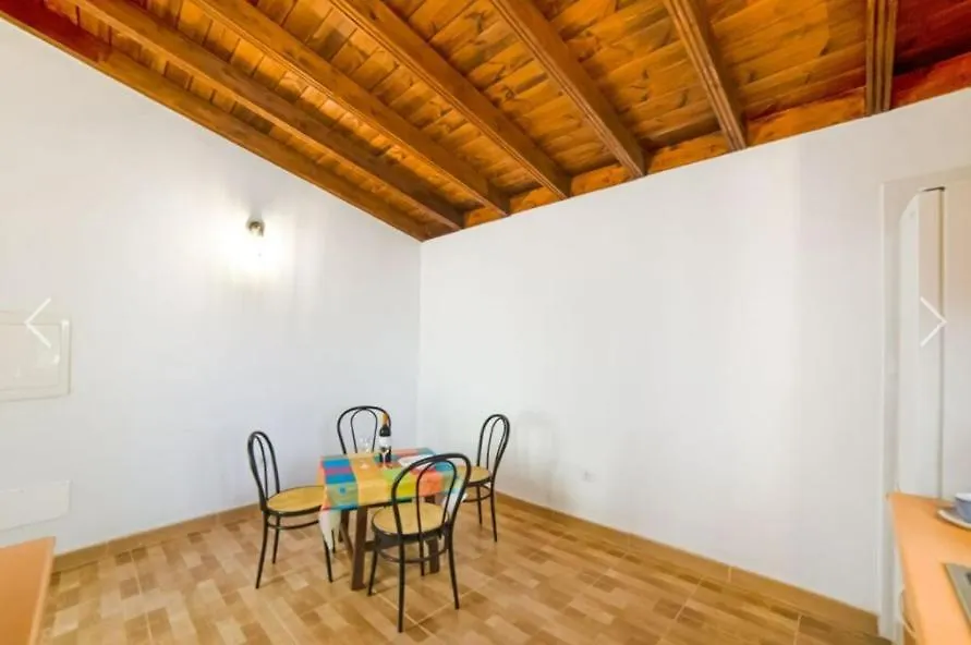 La Casa Del Bisa Villa Genovés 0*,
